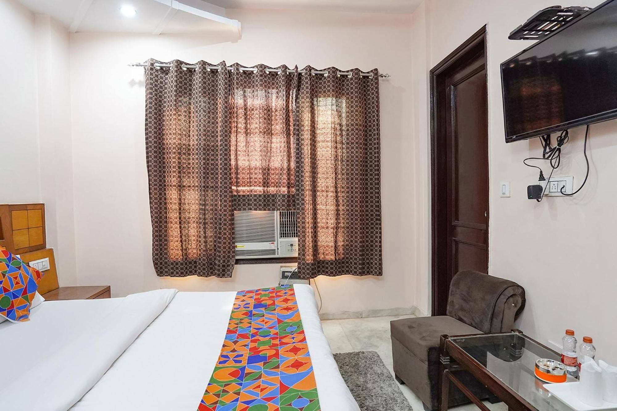 Fabhotel De Gold New Delhi Exterior photo